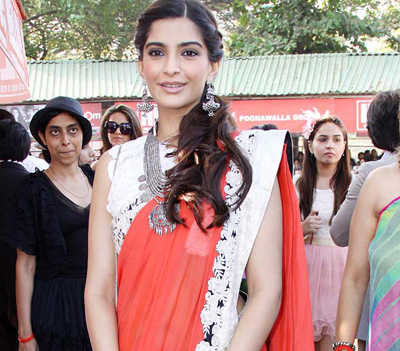 Sonam Kapoor steps into Rekha’s shoes for Khoobsurat remake